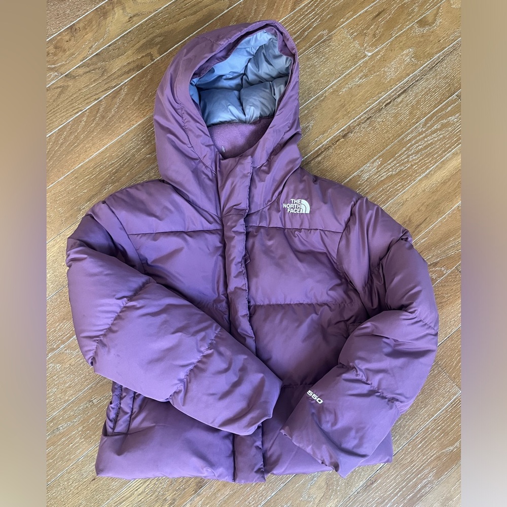 Great condition North Face Girls purple Hooded down puffer jacket size M (10-12)